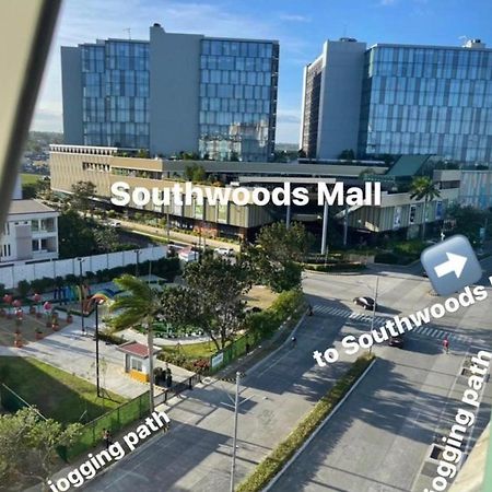 Neat Unit In Holland Park Southwoods Aparthotel Binan Luaran gambar